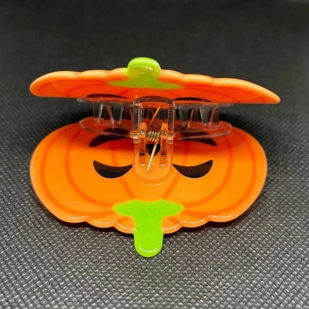 Halloween themed pumpkin π hair clip - Picture 3 of 5
